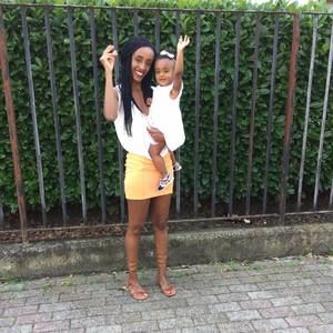 Meet your Posher, Lia